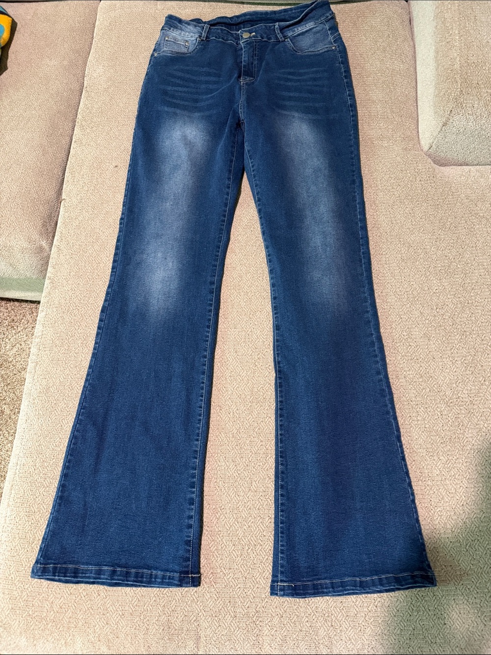 Flared Wide-Leg Jeans in Dark Blue